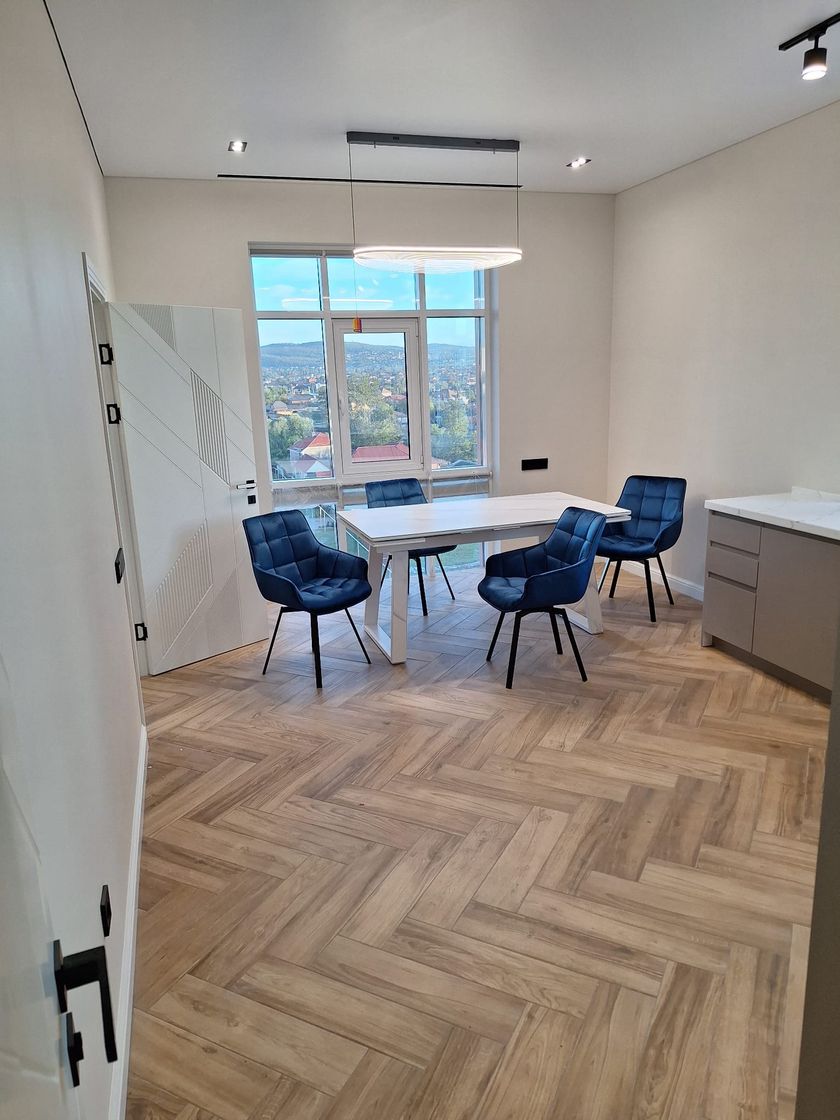 Gespachtelte Trockenbauwände und Decke in einem ausgebauten Wohnloft in Mainz